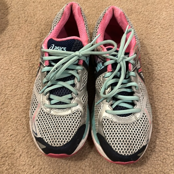 ASICS GT 2000 - Picture 2 of 3